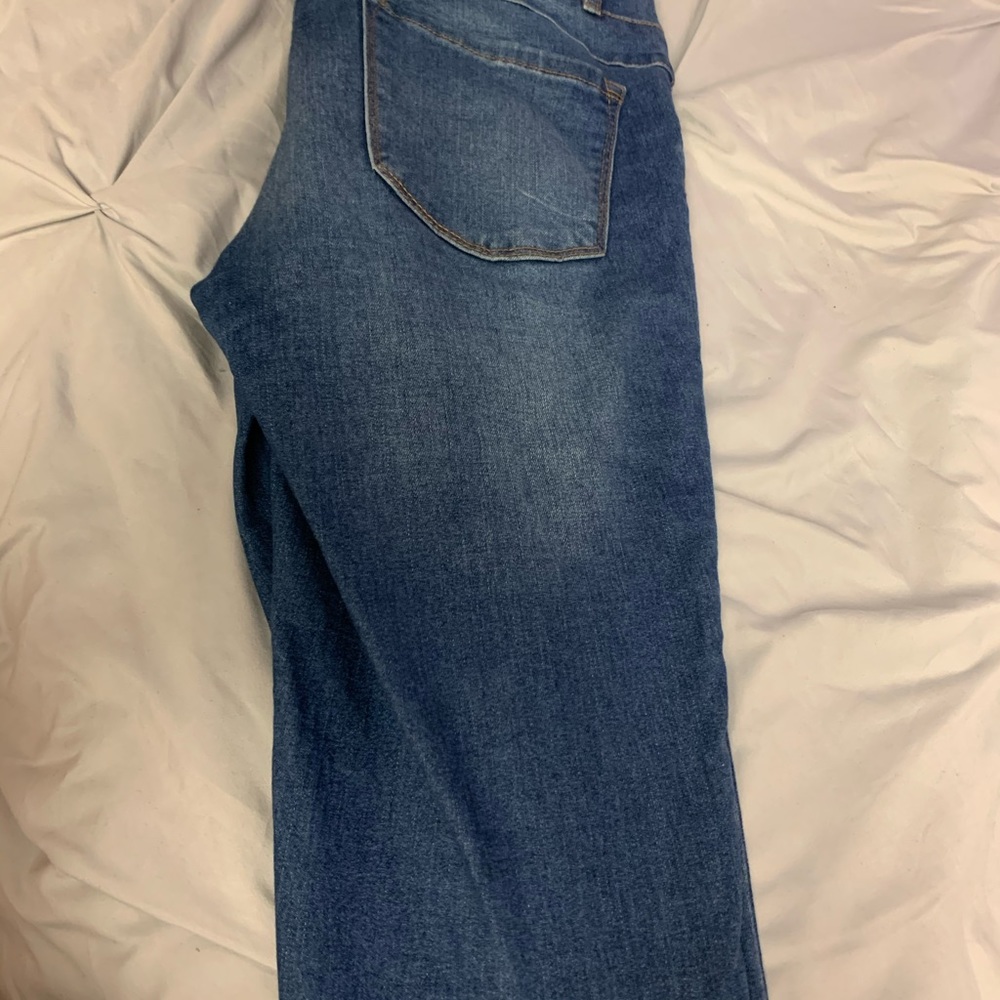 High waisted jeans